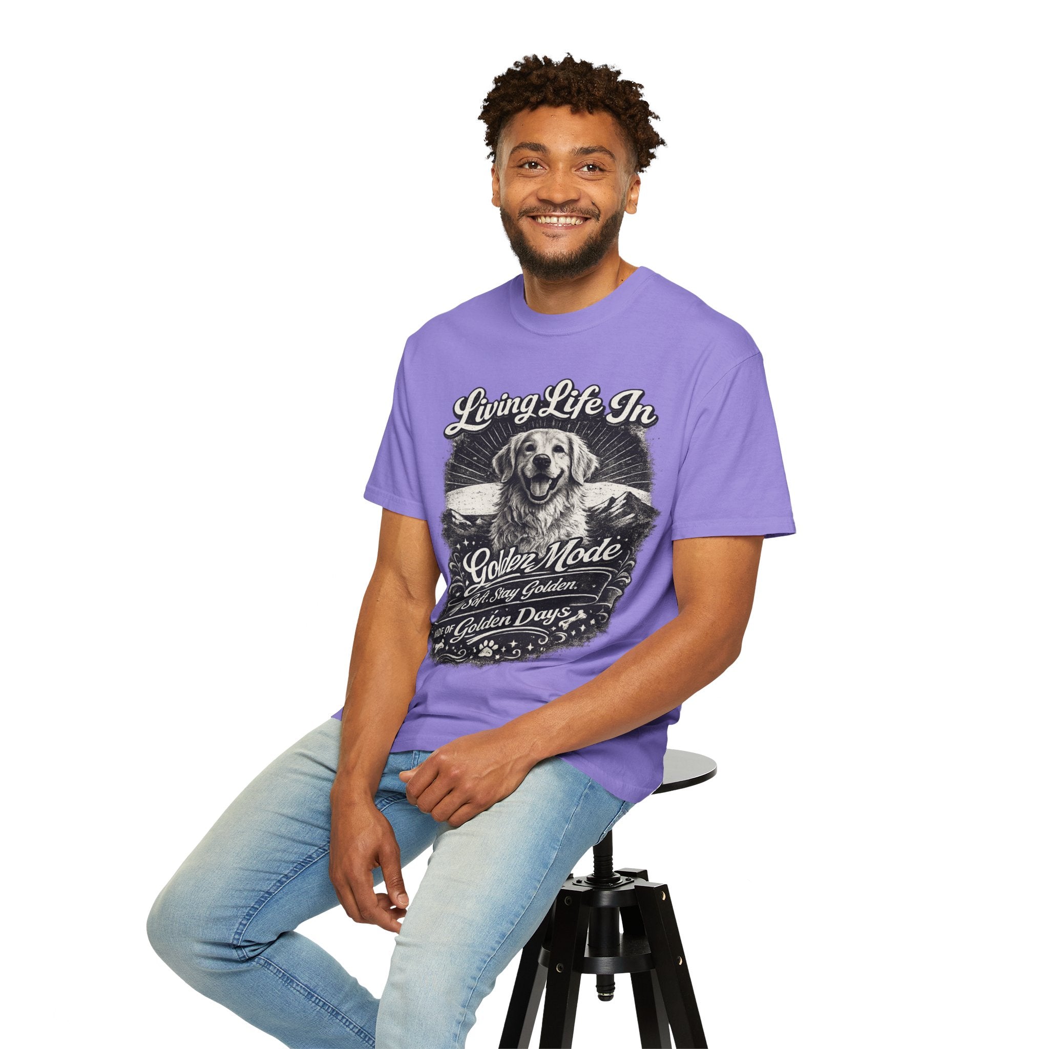 Golden Retriever Dog Lover Graphic T-Shirt