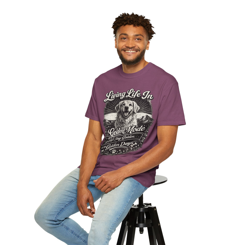 Golden Retriever Dog Lover Graphic T-Shirt