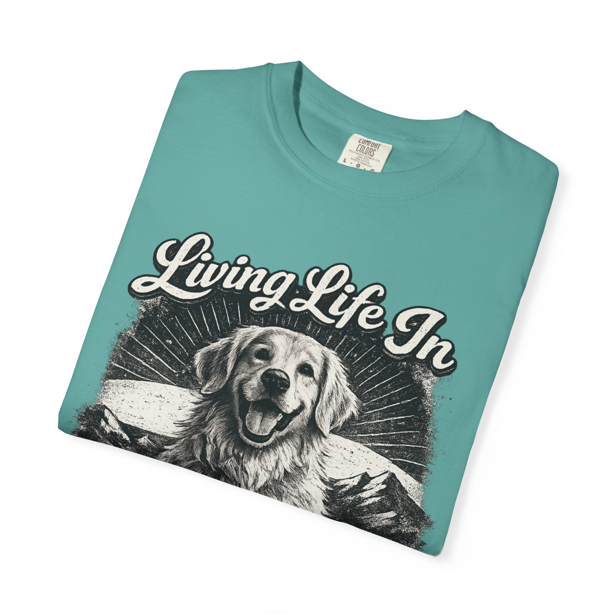 Golden Retriever Dog Lover Graphic T-Shirt