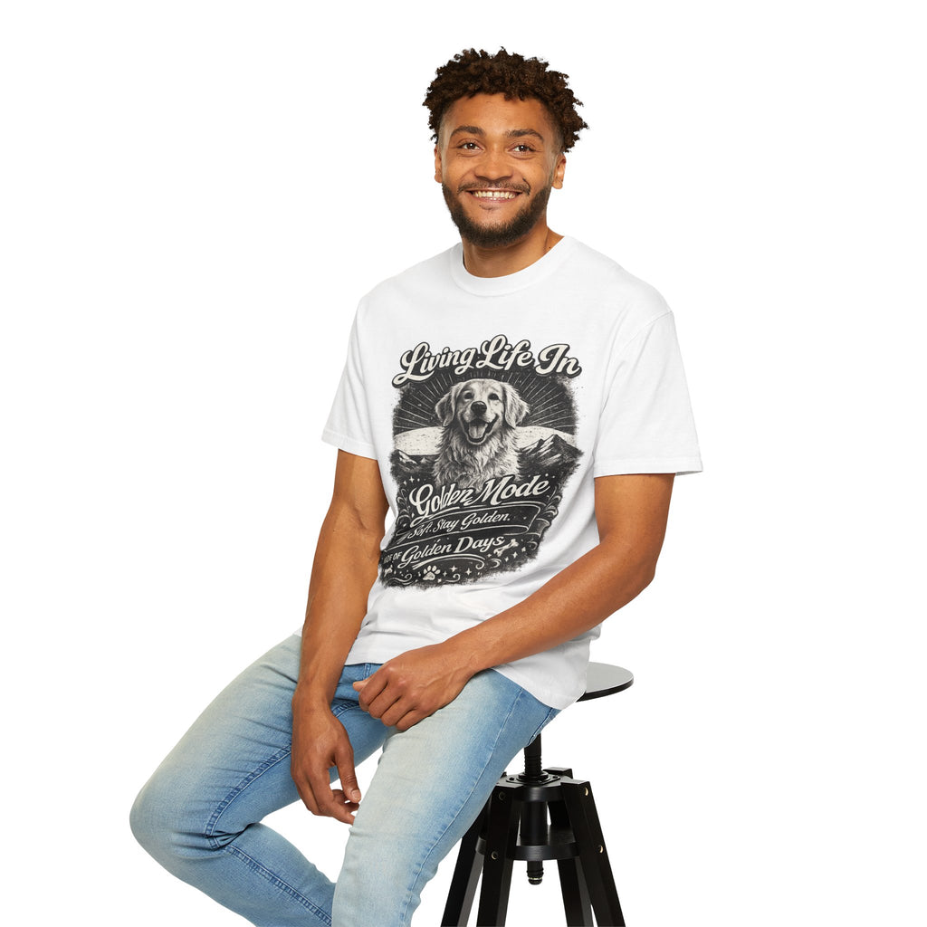 Golden Retriever Dog Lover Graphic T-Shirt