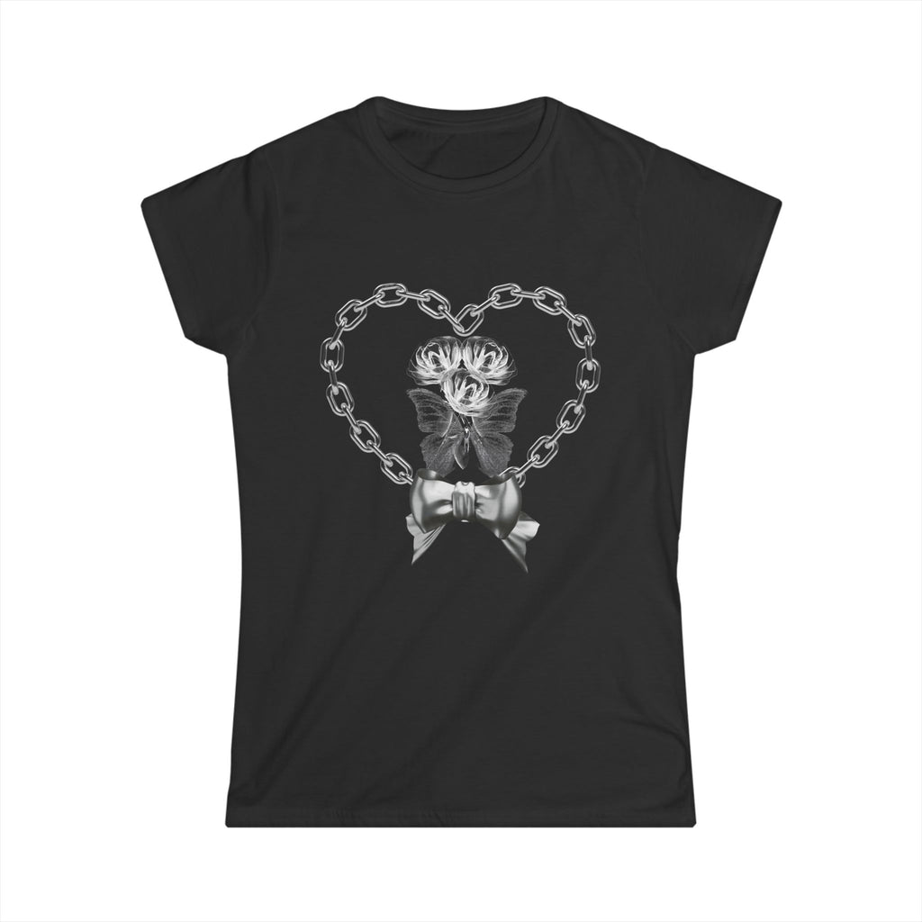 Heart Chain Bouquet Tee — Floral Heart Graphic Women's T‑Shirt