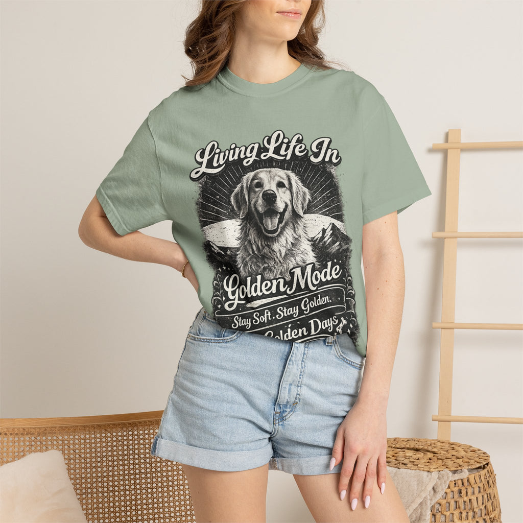 Golden Retriever Dog Lover Graphic T-Shirt