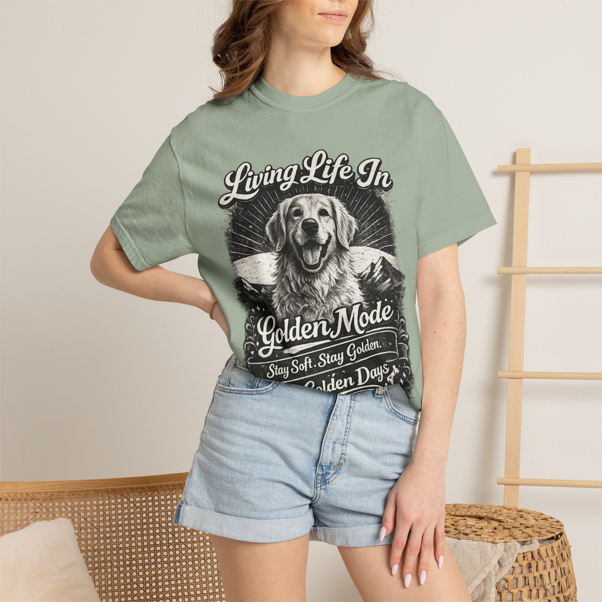 Golden Retriever Dog Lover Graphic T-Shirt